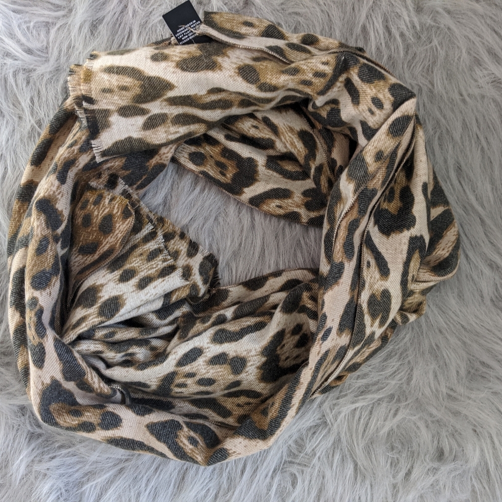 Leopard print Scarf